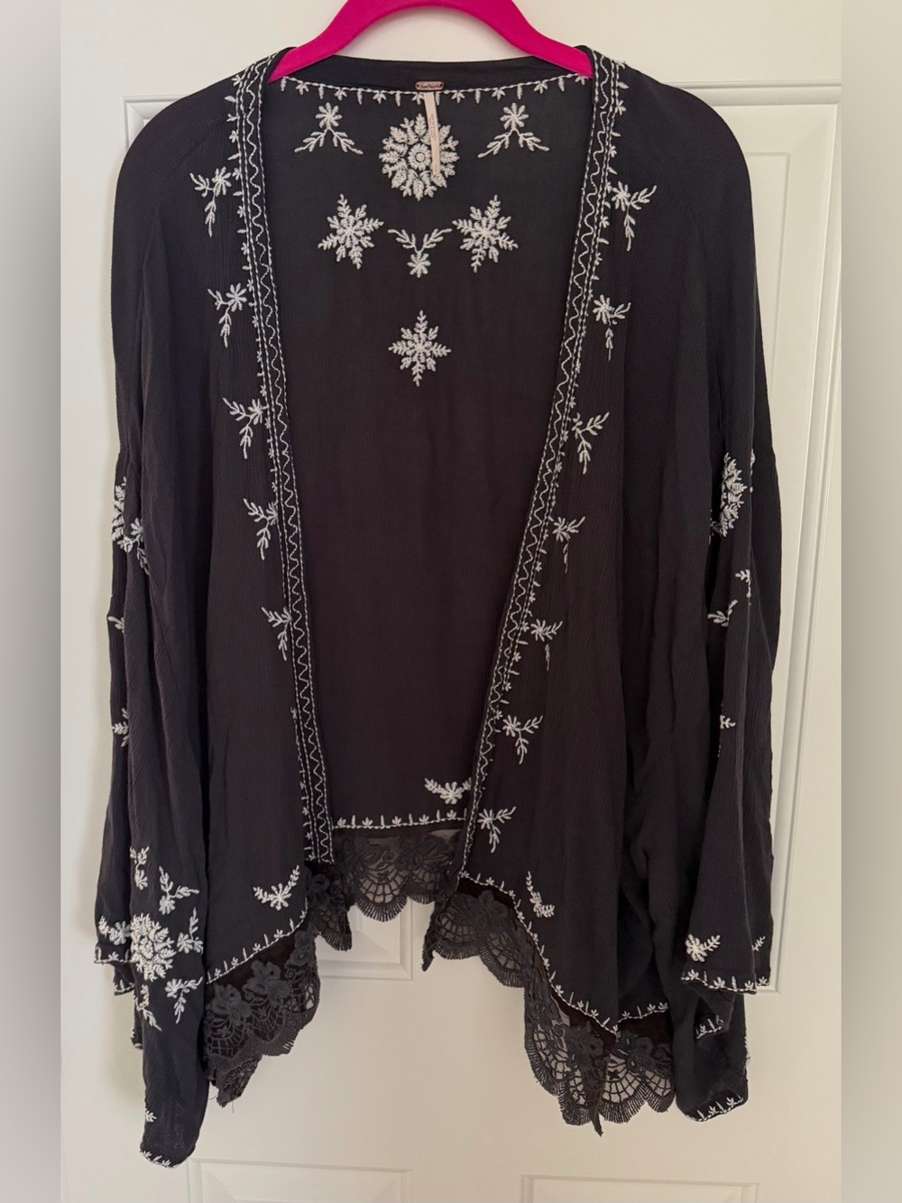 Free People Black Open-Front Embroidered Lace-Hem Kimono